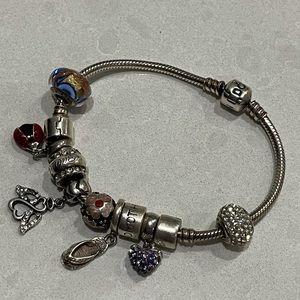 Pandora Bracelet w Charms